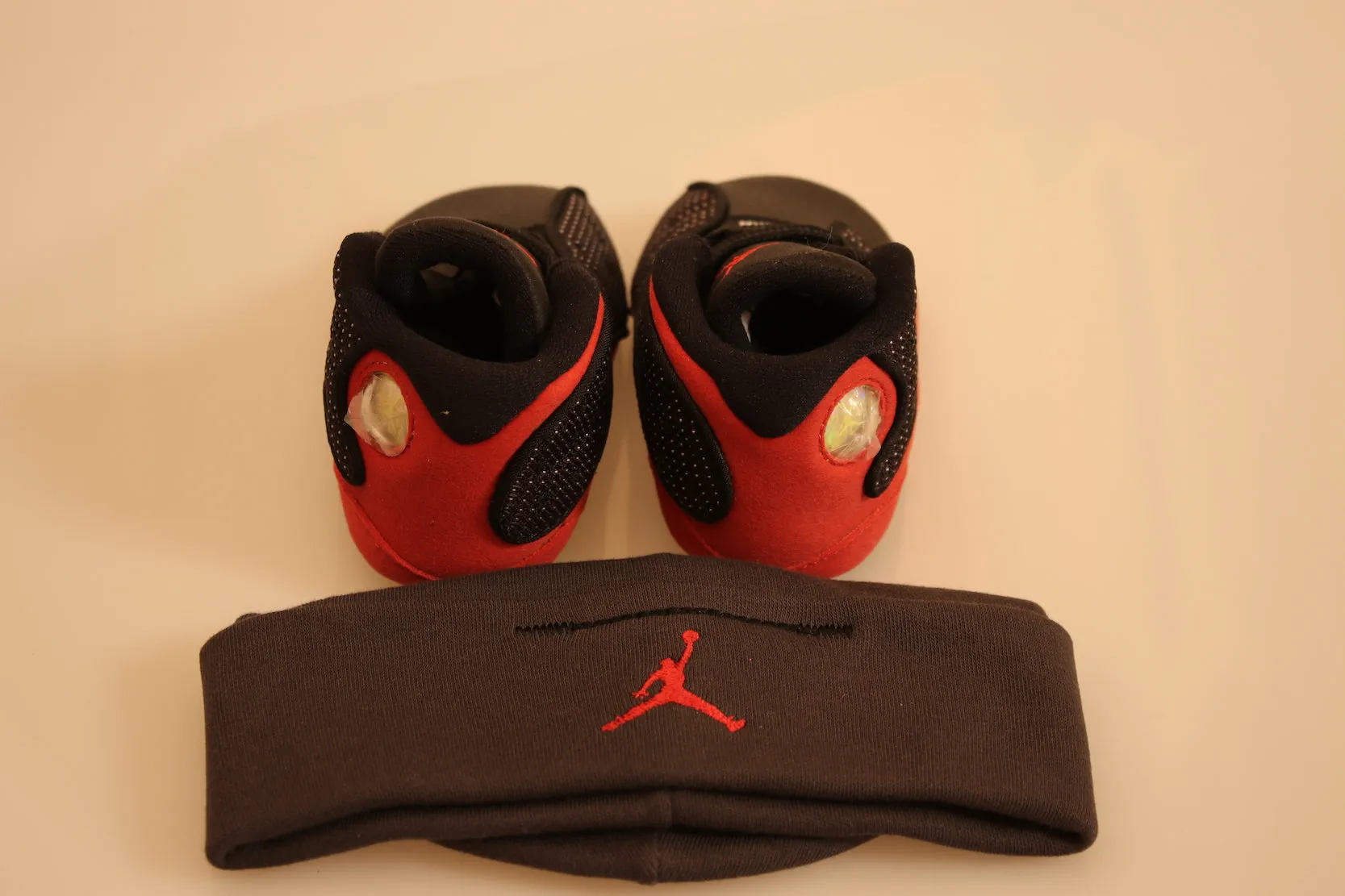 Air Jordan 13 Retro Shoe/Beanie Gift Set Asics Minimalist Running Shoes