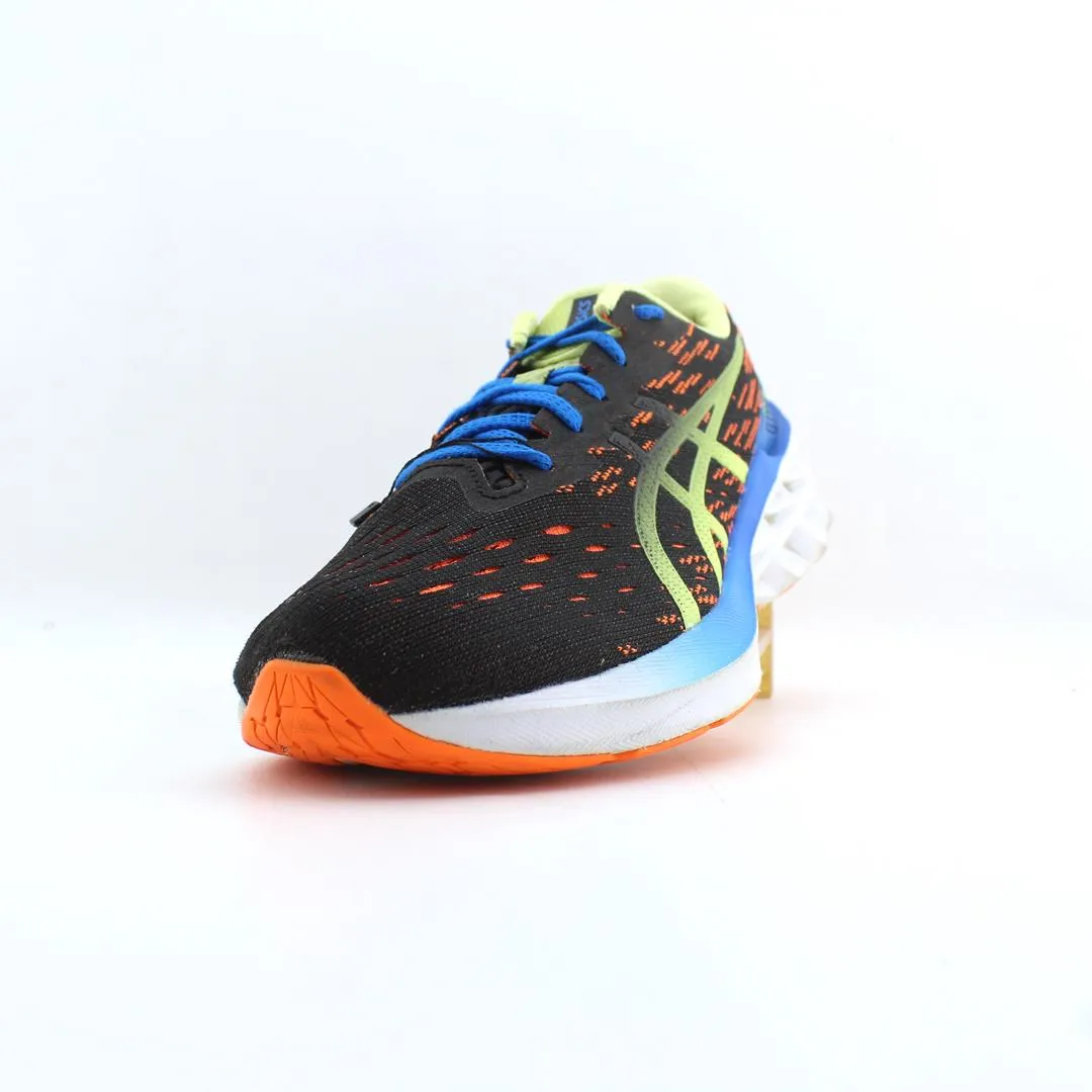 ASICS NOVABLAST2 Size 10 Running Shoes