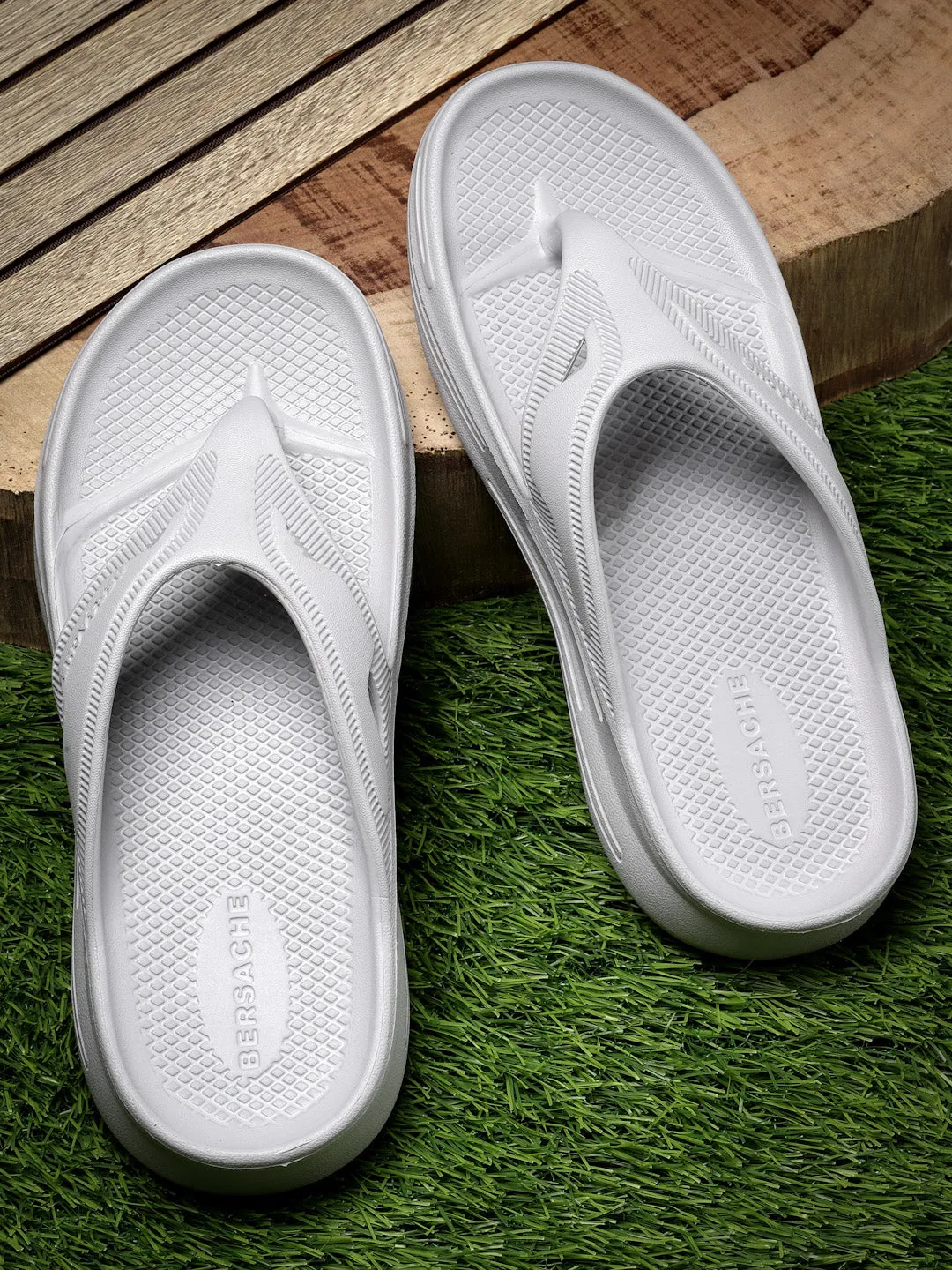Bersache Extra Soft Classic Casual with  Regular wear with Ultra Soft & Flexibility Technology Flip Flop for Men's & Boy's (6120-White) Slippers Original