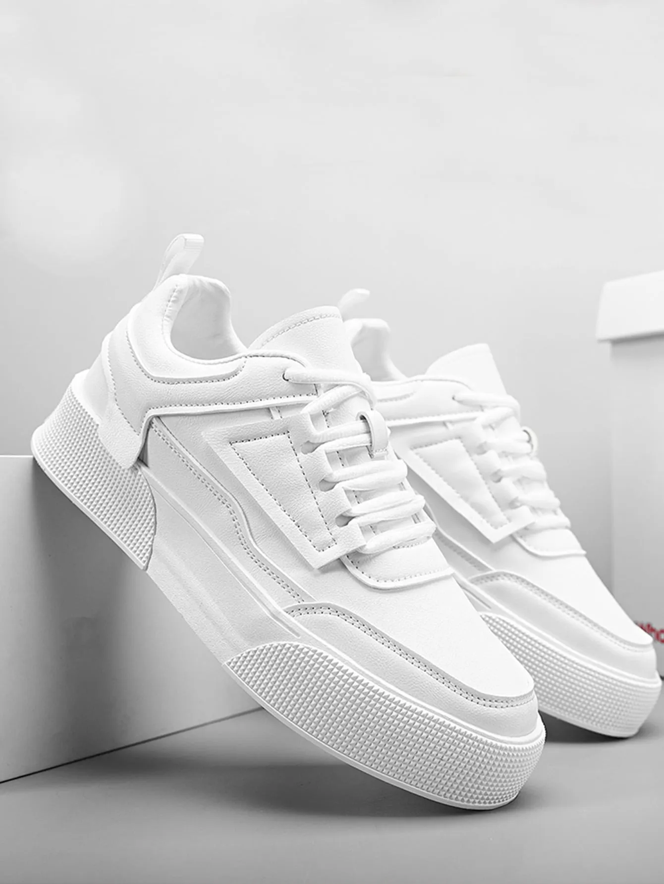 Men Minimalist Lace-up Front Skate Shoes Best Casual Sneakers