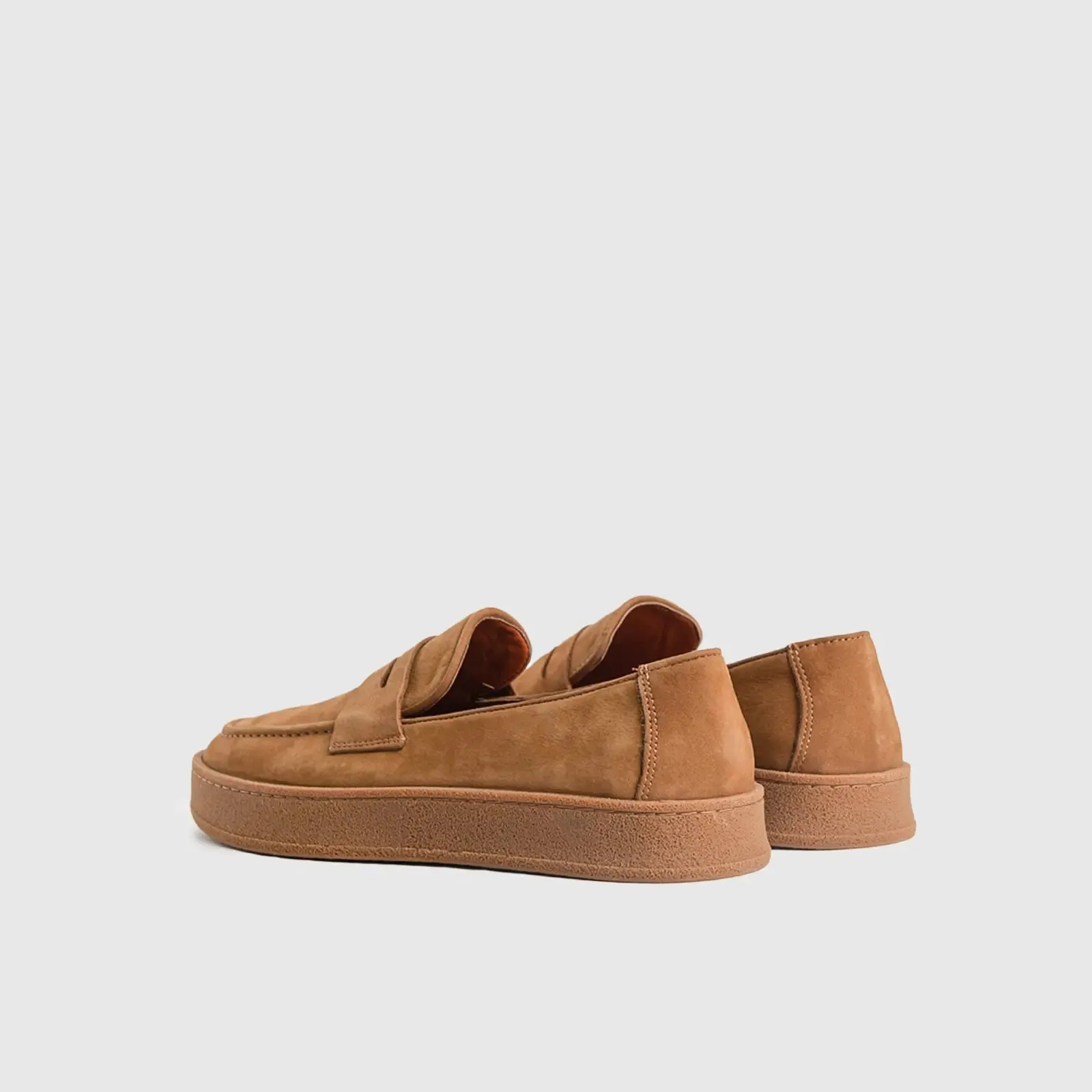 Casual Slip-on Sneakers 2214 Tan Slip On Wallabees