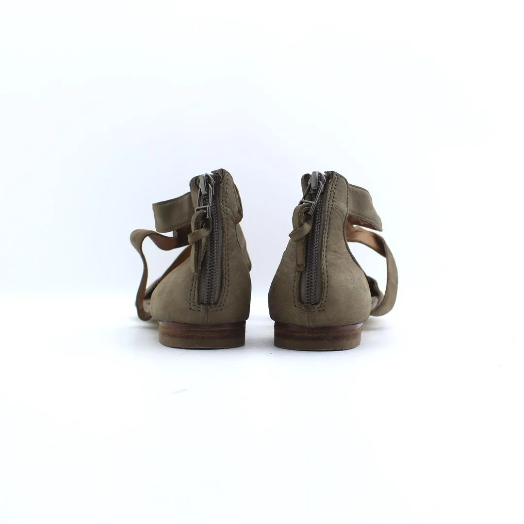 CASLON . Happy Feet Slippers Review