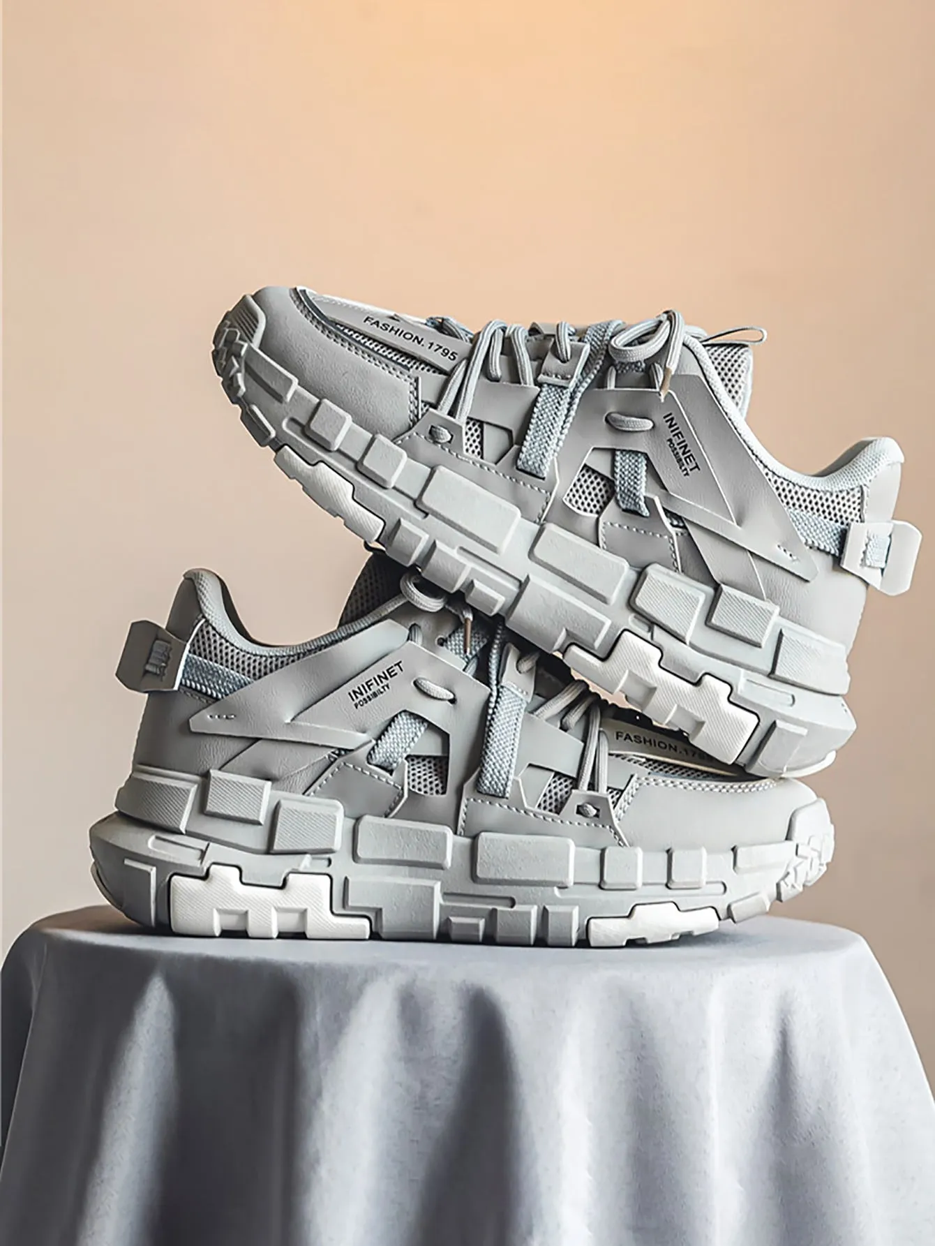 Chunky Shoes Men Letter Patch Decor Lace Up Sneakers Shearling Lined Slip Sneakers