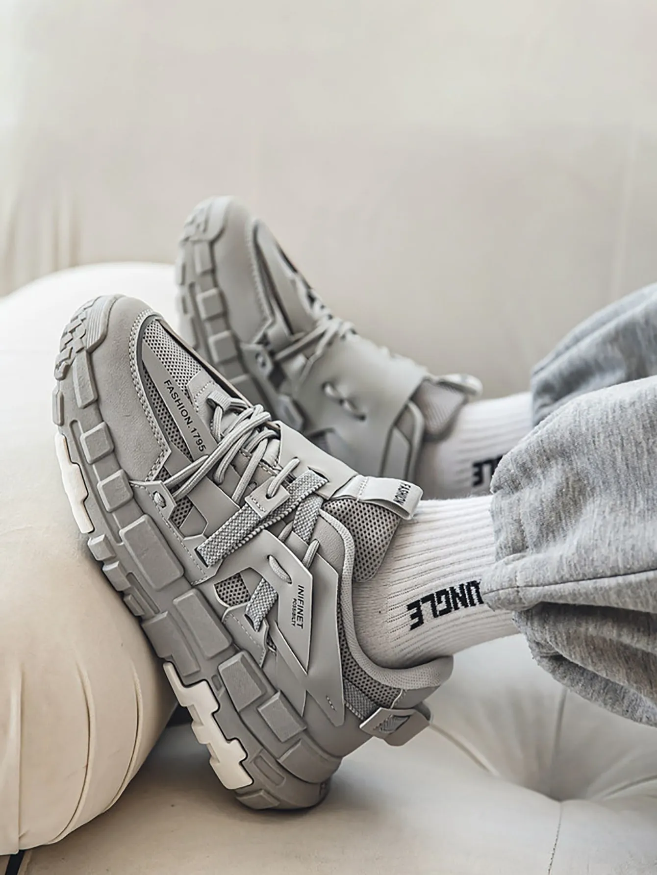 Sneakers With Wheels Chunky Shoes Men Letter Patch Decor Lace Up Sneakers