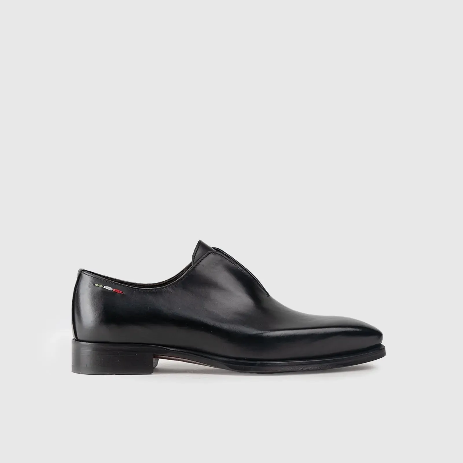 Magnanni Slip On Dress Slip Ons XJ40 Black