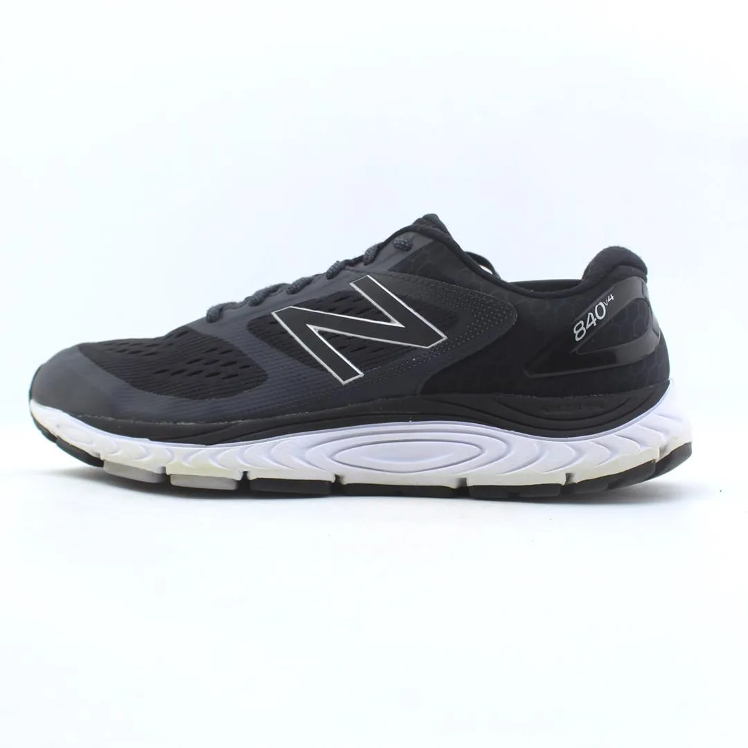 NEW BALANCE 840 V4 Vegan Running Shoes