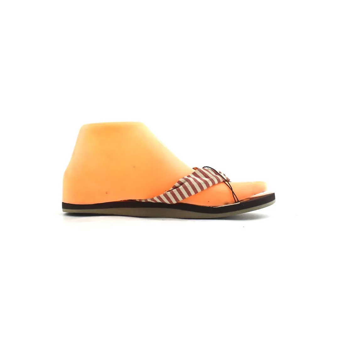 Peanut Slippers COBIAN .