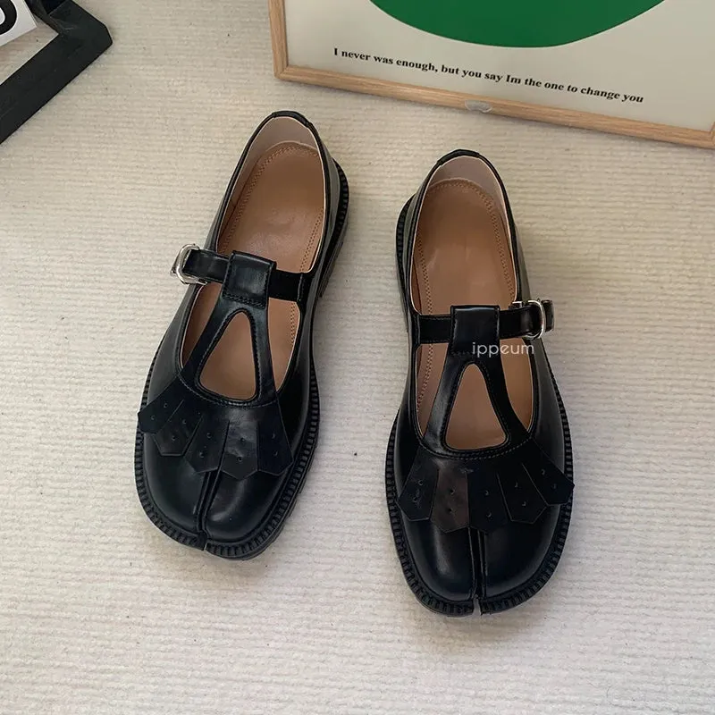 Laser Cut Loafers DAIIIBABYYY  -   Tabis Shoes Mary Janes For Women Size 42 2025 New Black Leather Split Toe Flats Loafers Mary Jane Platform Shoes