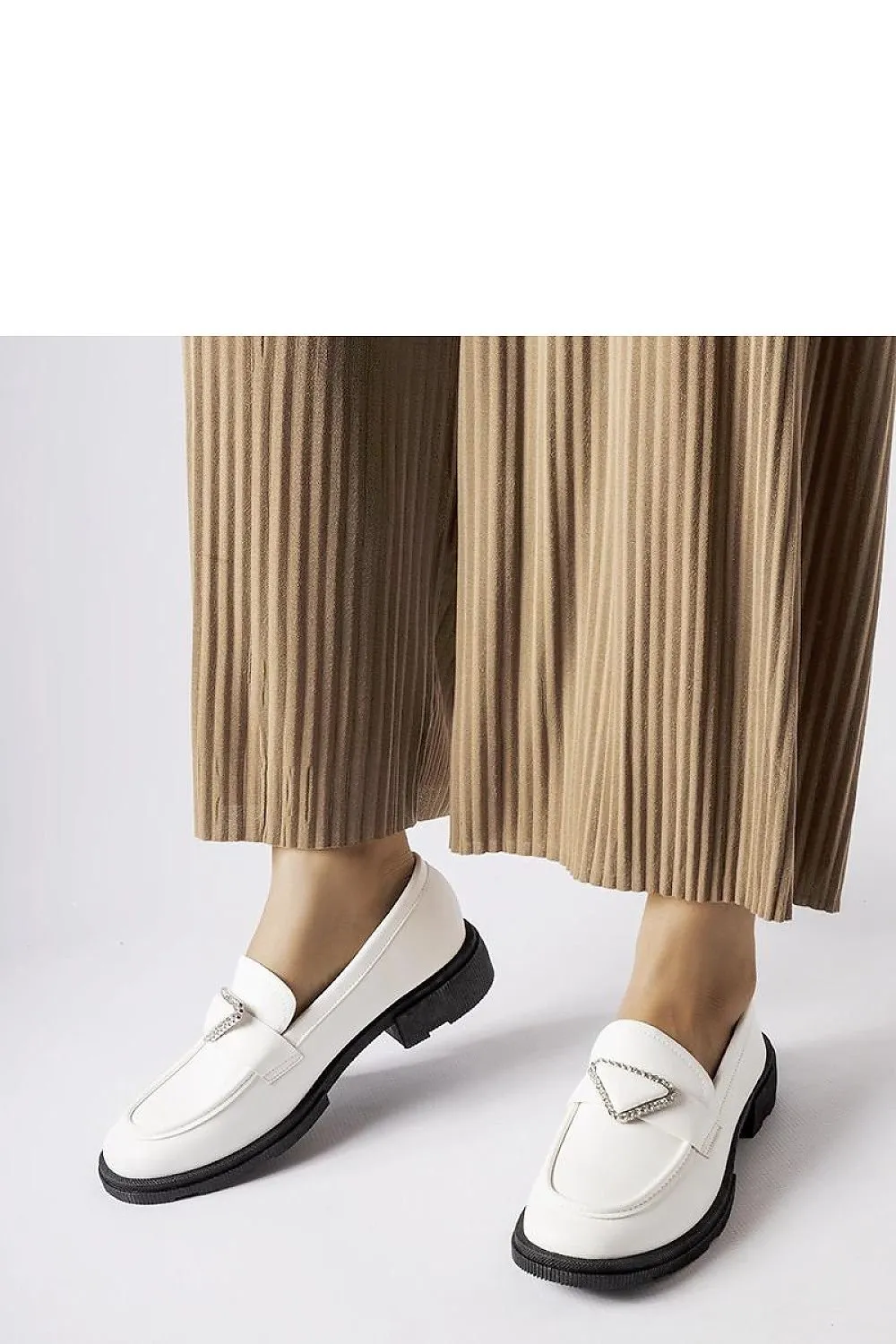 Platform Wedge Loafers Beige loafers decorated with zircons