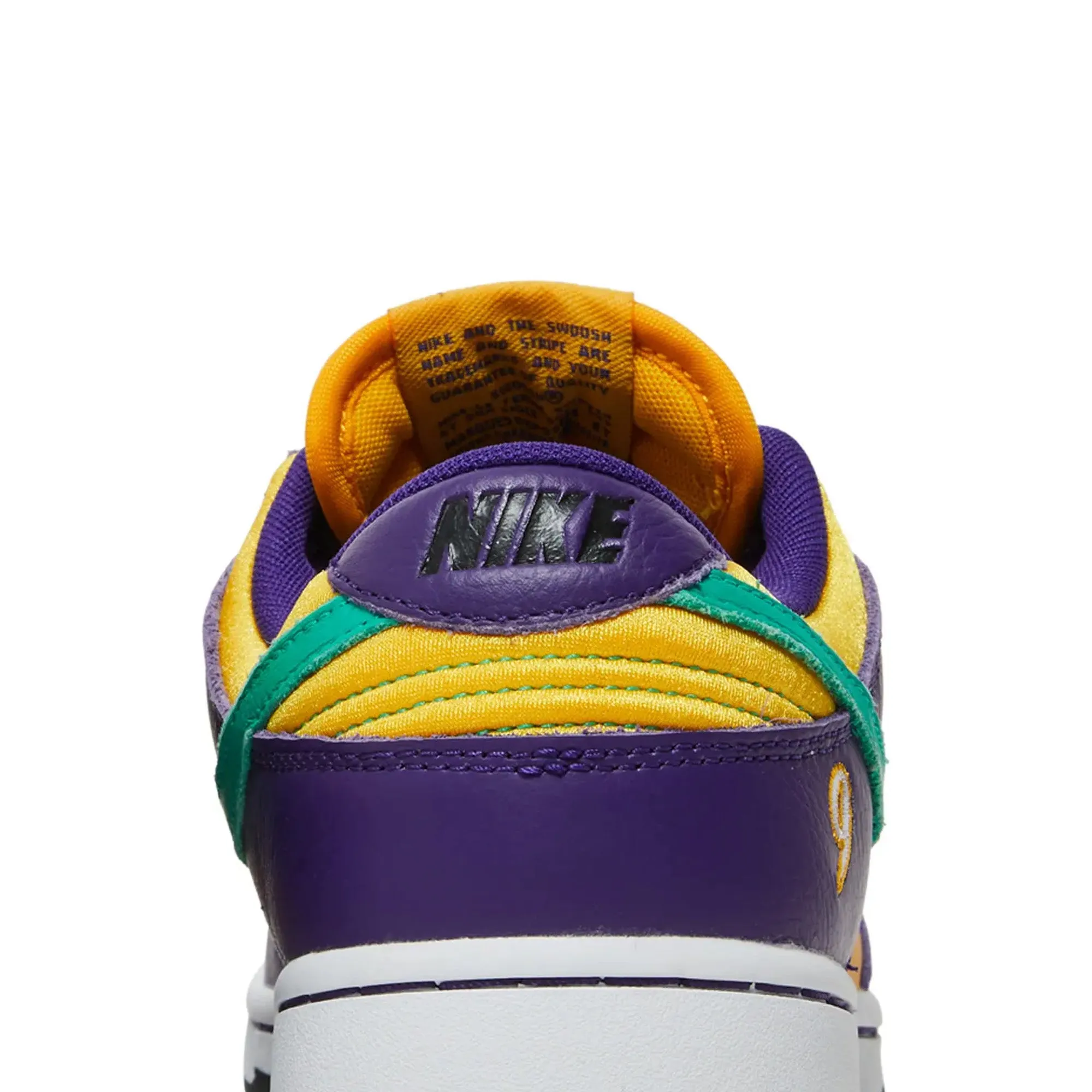 Dunk Low LX 'Lisa Leslie' W (2022) Asics Running Shoes Lineup