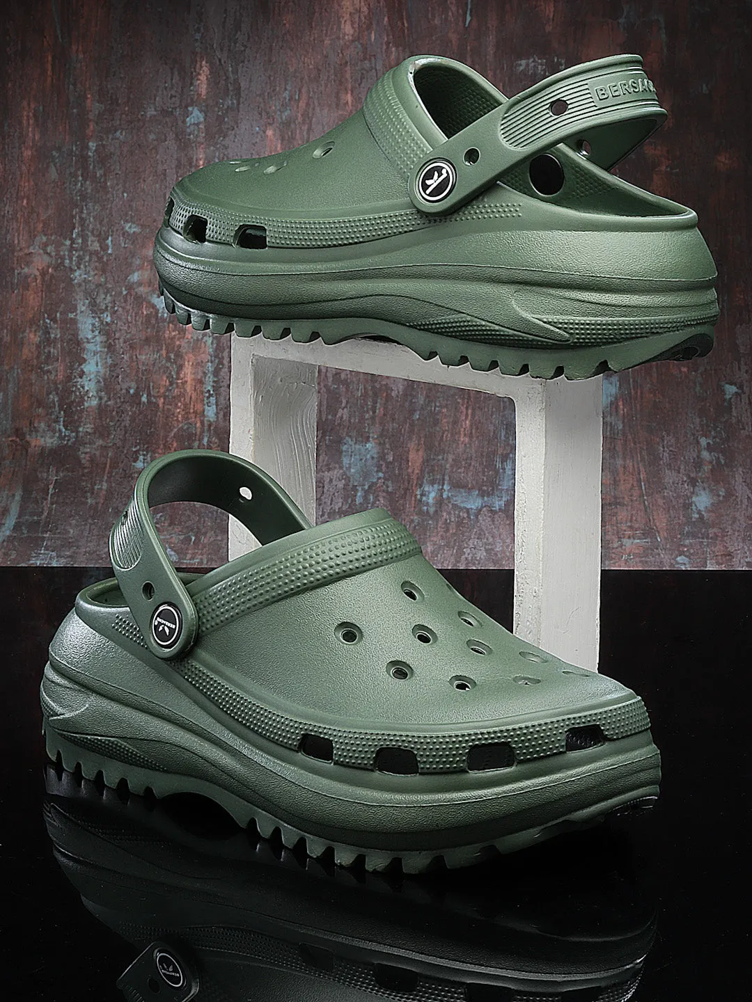 Smiley Slippers Bersache Extra Soft Classic Casual with  Regular wear with Ultra Soft & Flexibility Technology Flip Flop For women's/Girl's-(6132-Green)