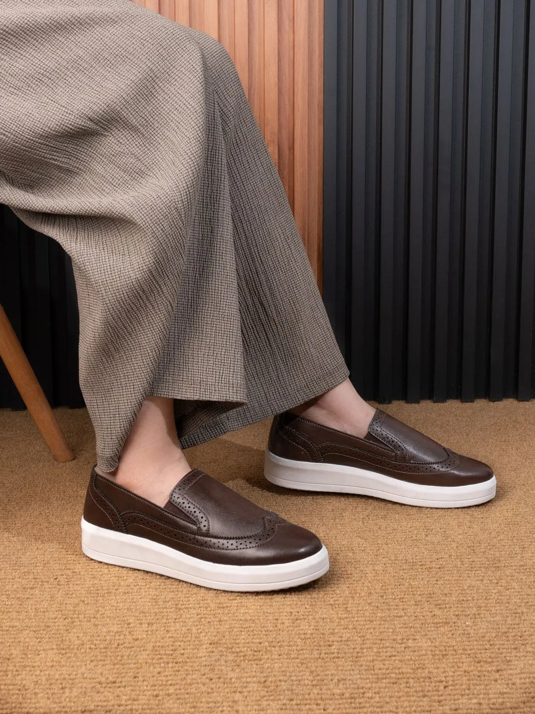 Anti Slip On Shoes Esmee Metro Ease Sneakers for Women - Brown