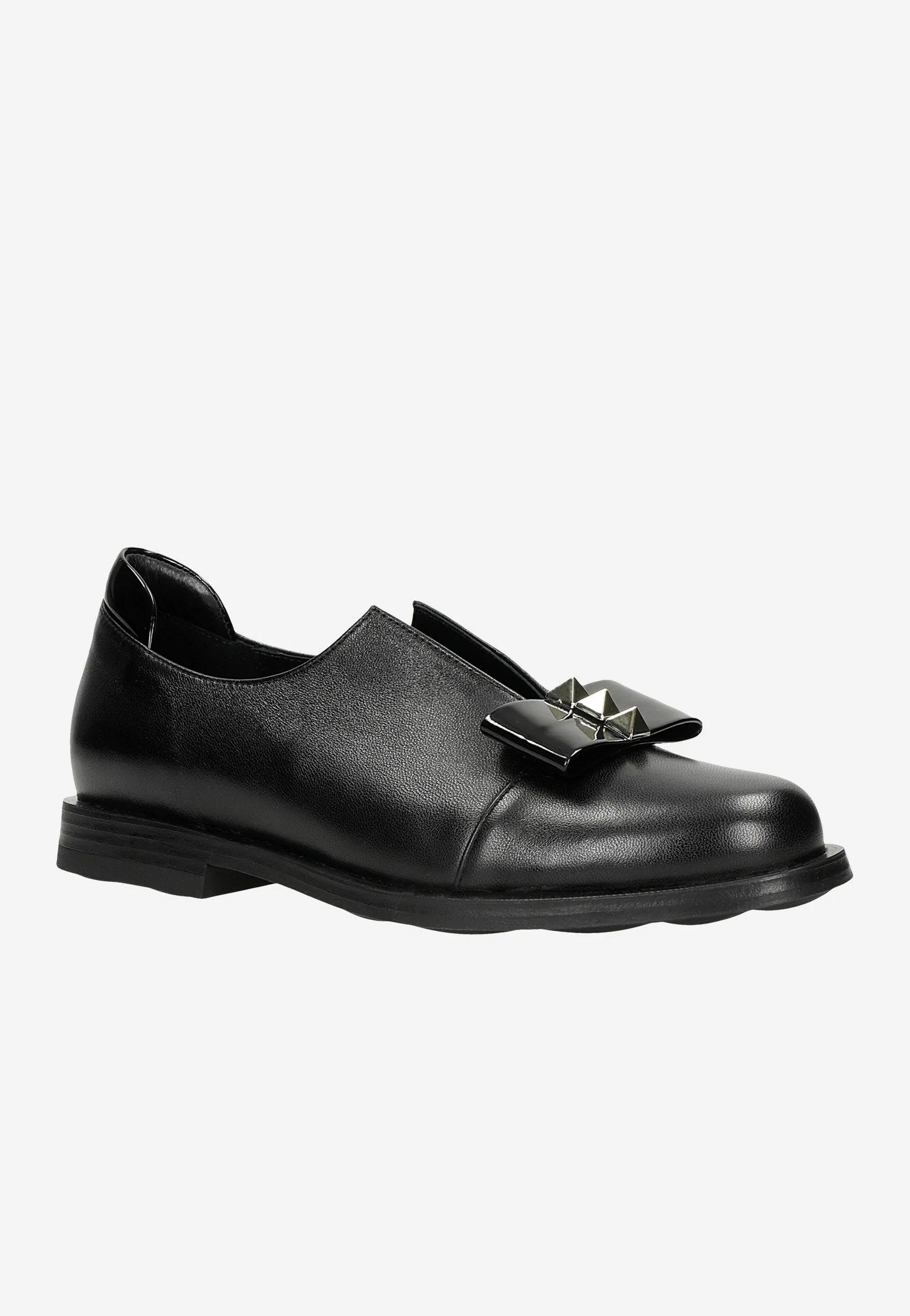 Wojas Black Leather Loafers with Black Detail | 4625251 Heel Oxfords