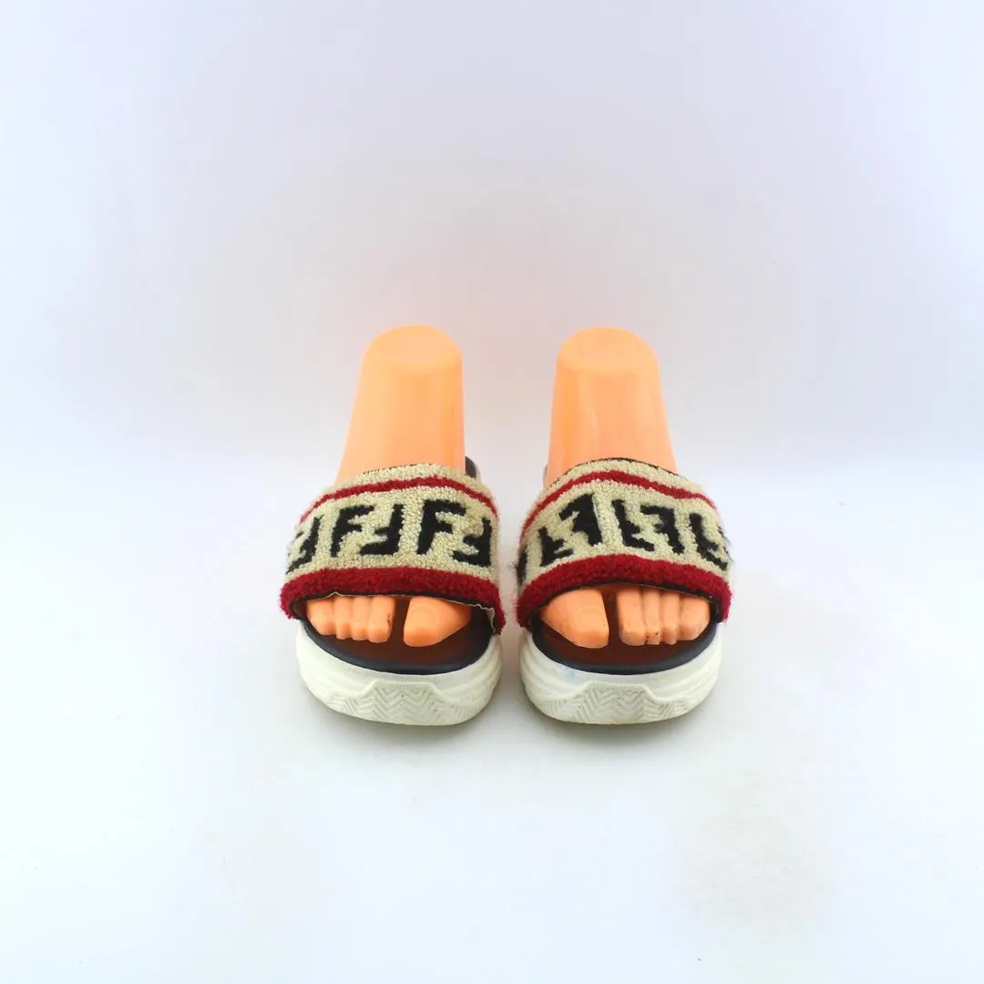 Perry The Platypus Slippers FENDI ROMA .