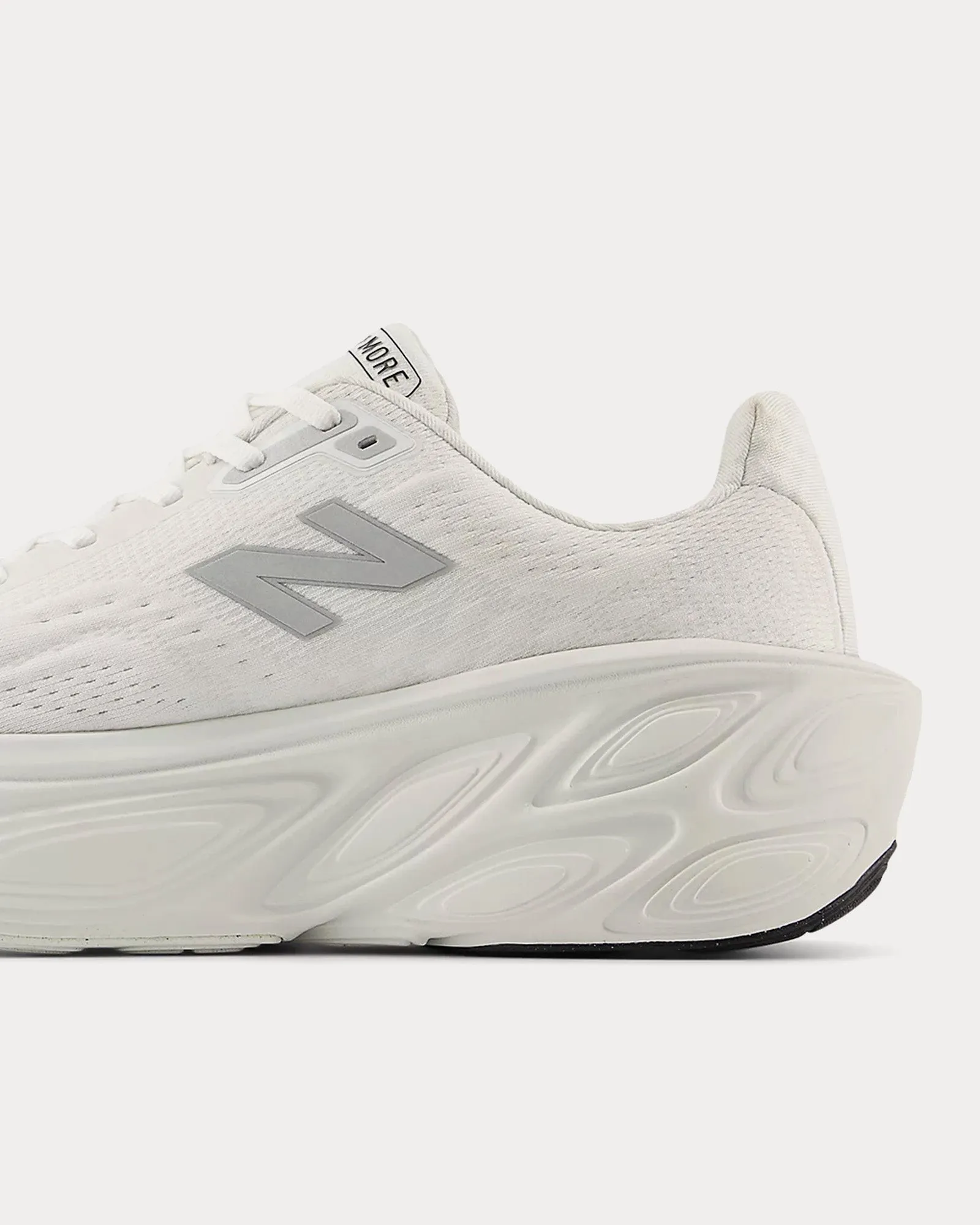 Fresh Foam X More v5 White / Reflection / Silver Metallic Running Shoes Yellow And Orange New Balance