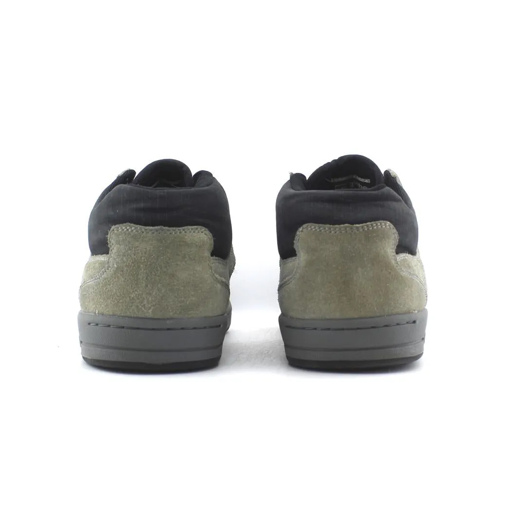 Daily Use Casual Shoes GLOBE  .