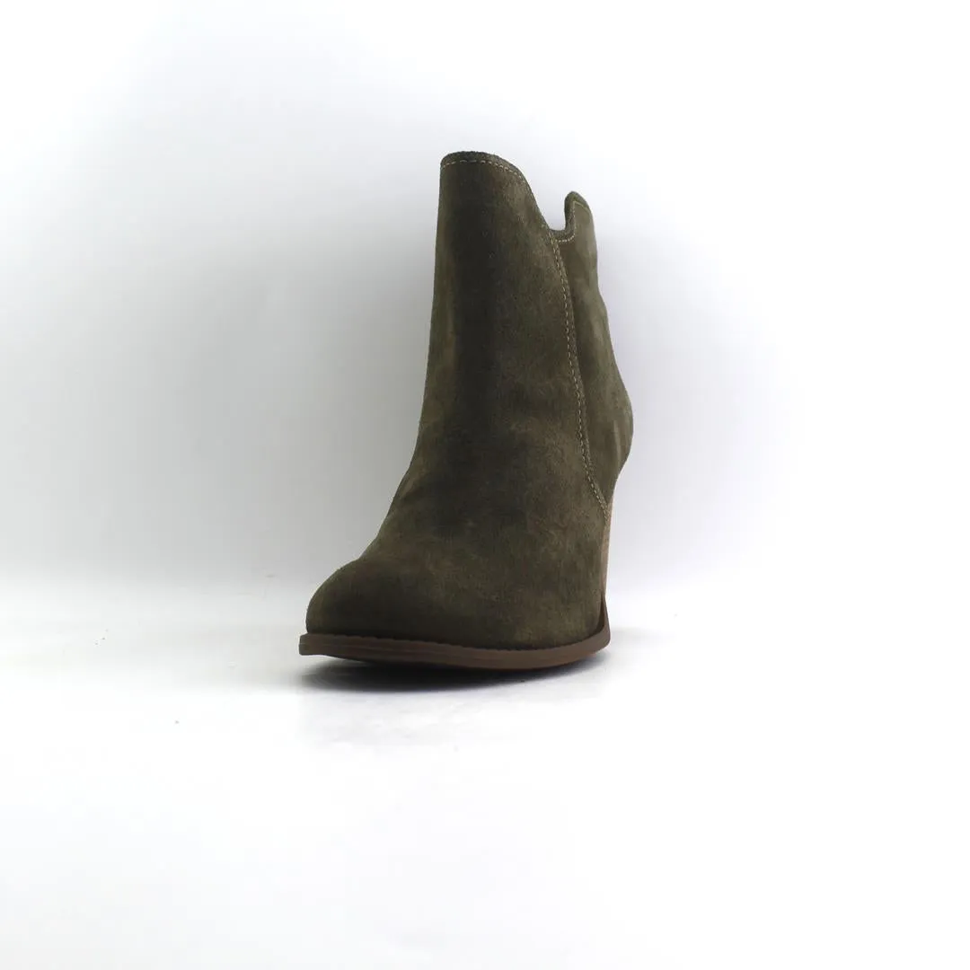 Slides Vs JESSICA SIMPSON JS-SADORA