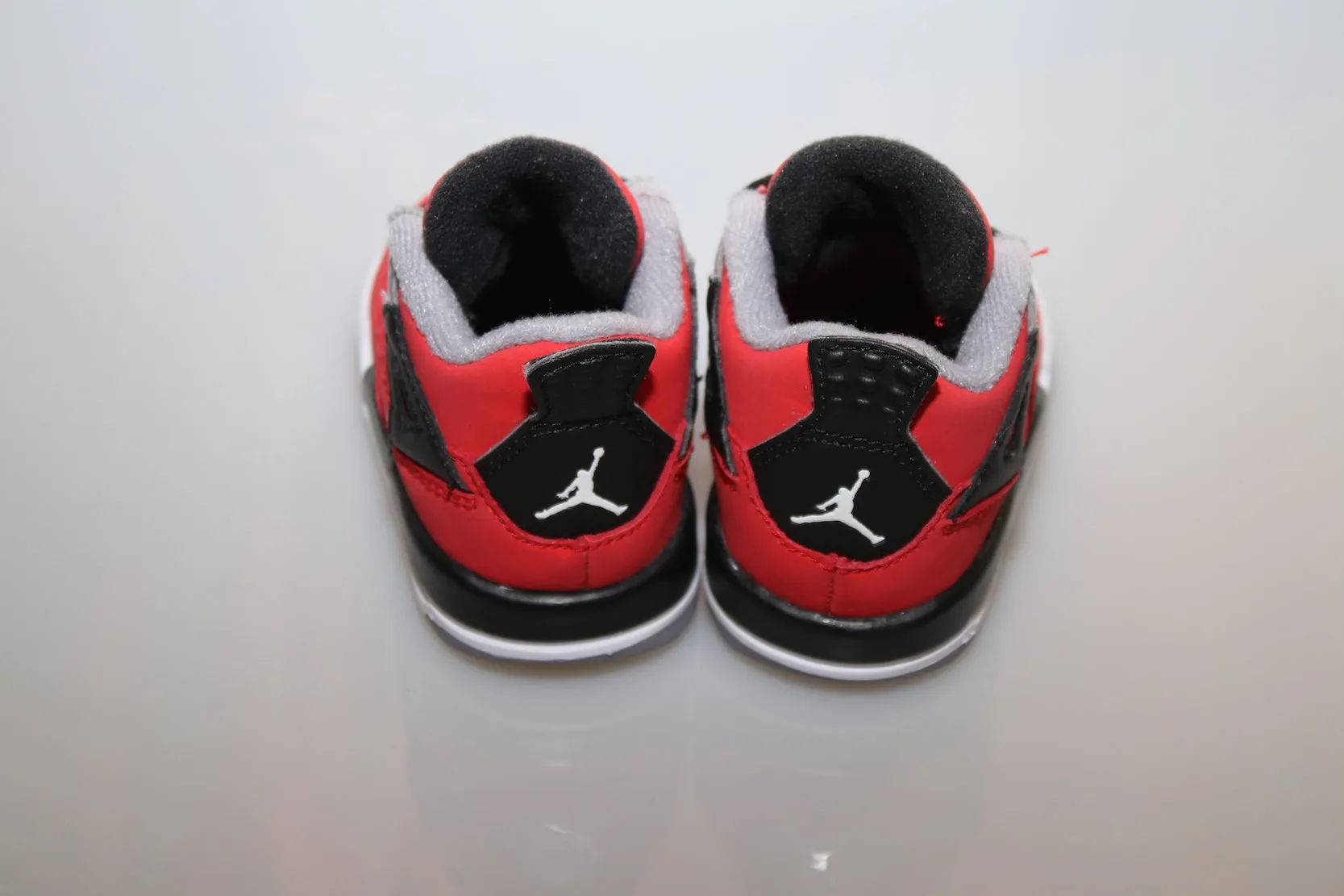 Asics Signature Shoes Jordan 4 Retro