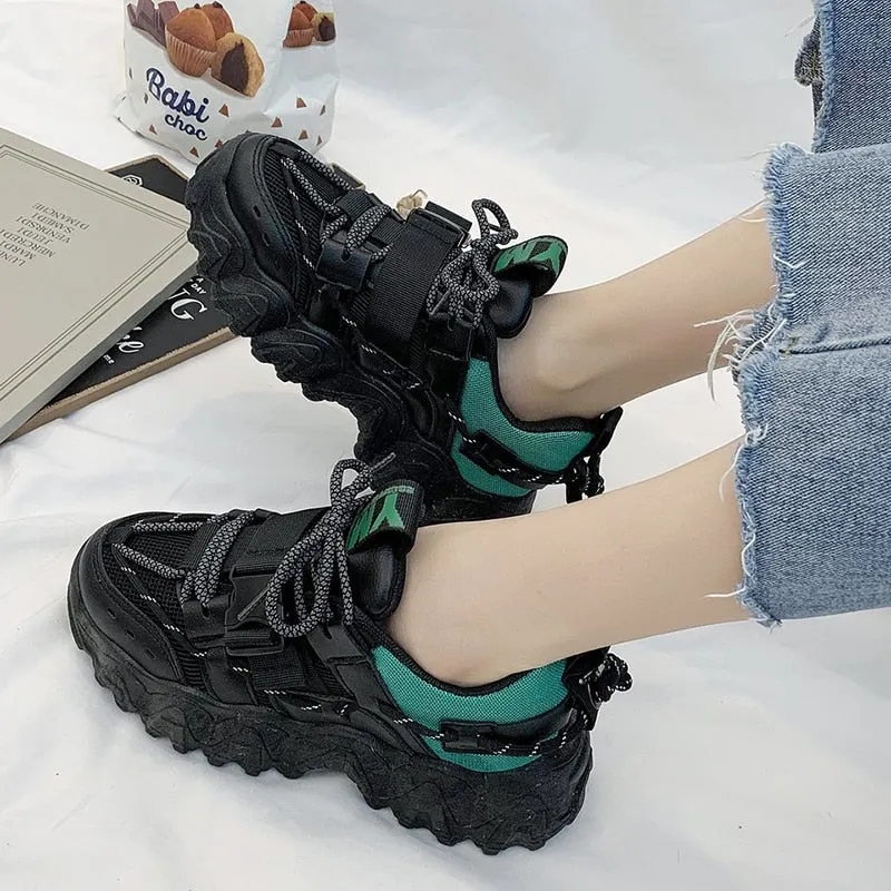 Women's Thick Sole Walking Shoes Flat Pointed Bridal Shoes