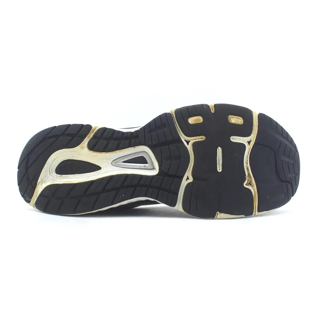 Gel-venture 9 Mt Trail Running Shoe NEW BALANCE 880 V9