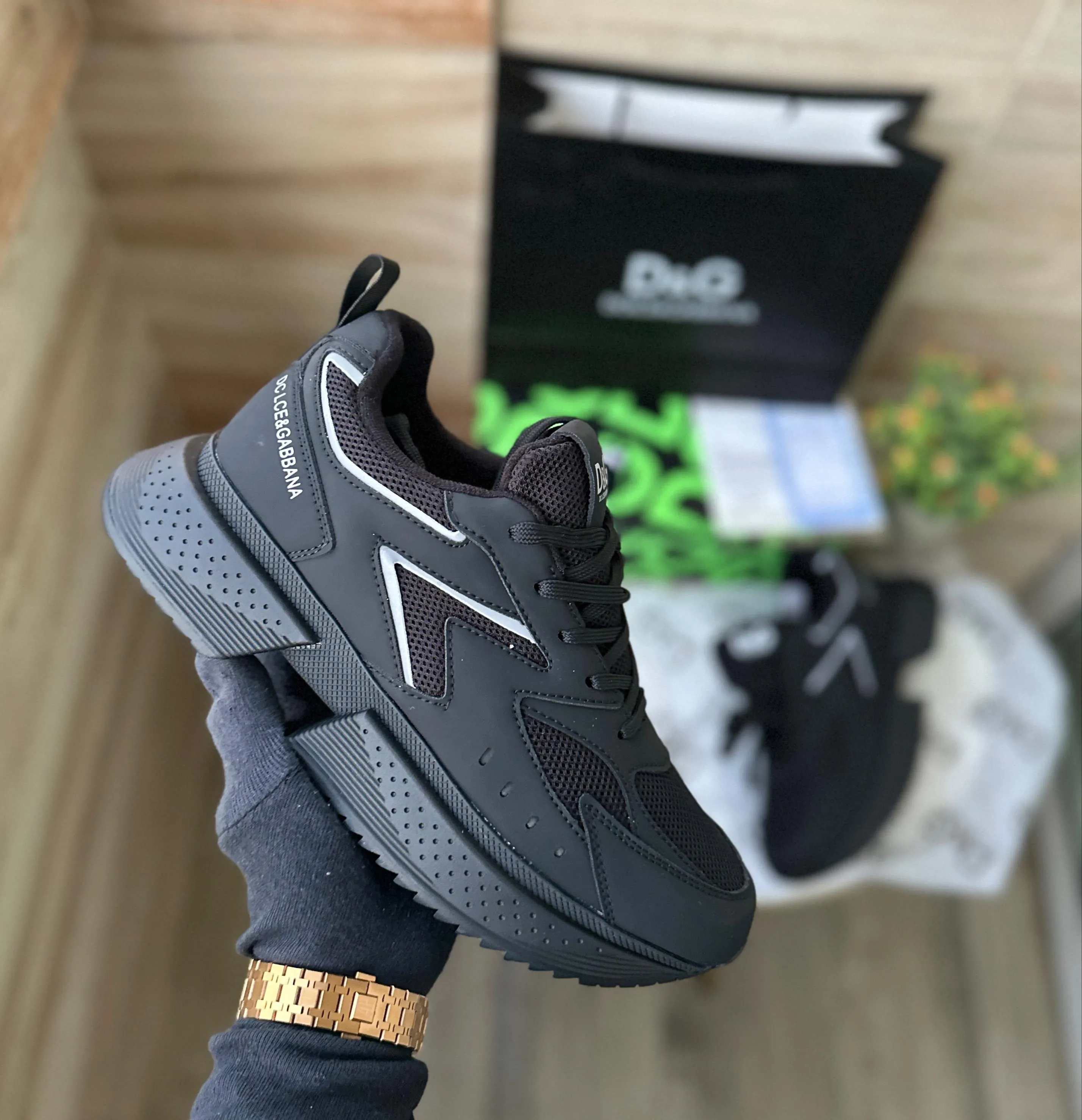 Elegant Black Sneakers Shoes For Men Slip Resistant Shoes Asics