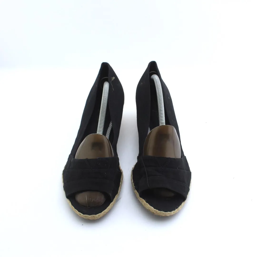 AMELIA GRACE . Topo Slippers