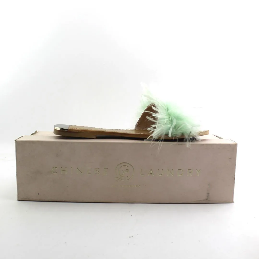 CHINESE LAUNDRY ZOEY Wally Slippers