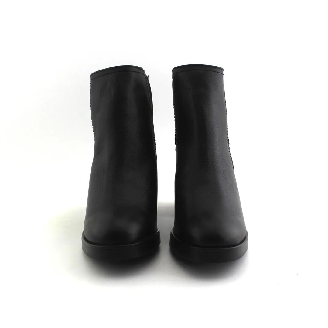 MAS ARTISAN ULLA 7 Nutcracker Slippers