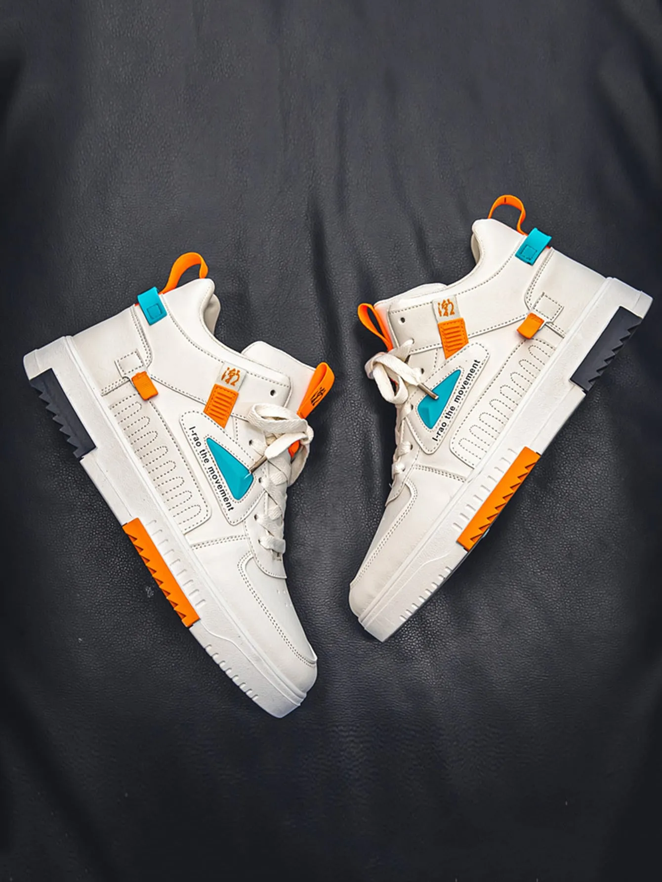 Sneakers With Velcro Men Letter Patch Decor Lace-up Front High Top Skate Shoes