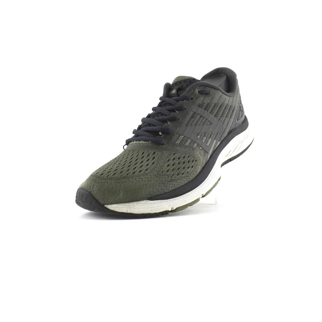 Best Football Shoes For Running NEW BALANCE 860V.9