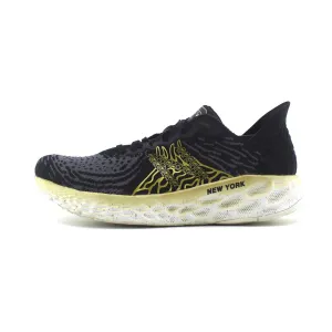 NEW BALANCE NEW YORK Revolution 7 Running Shoe