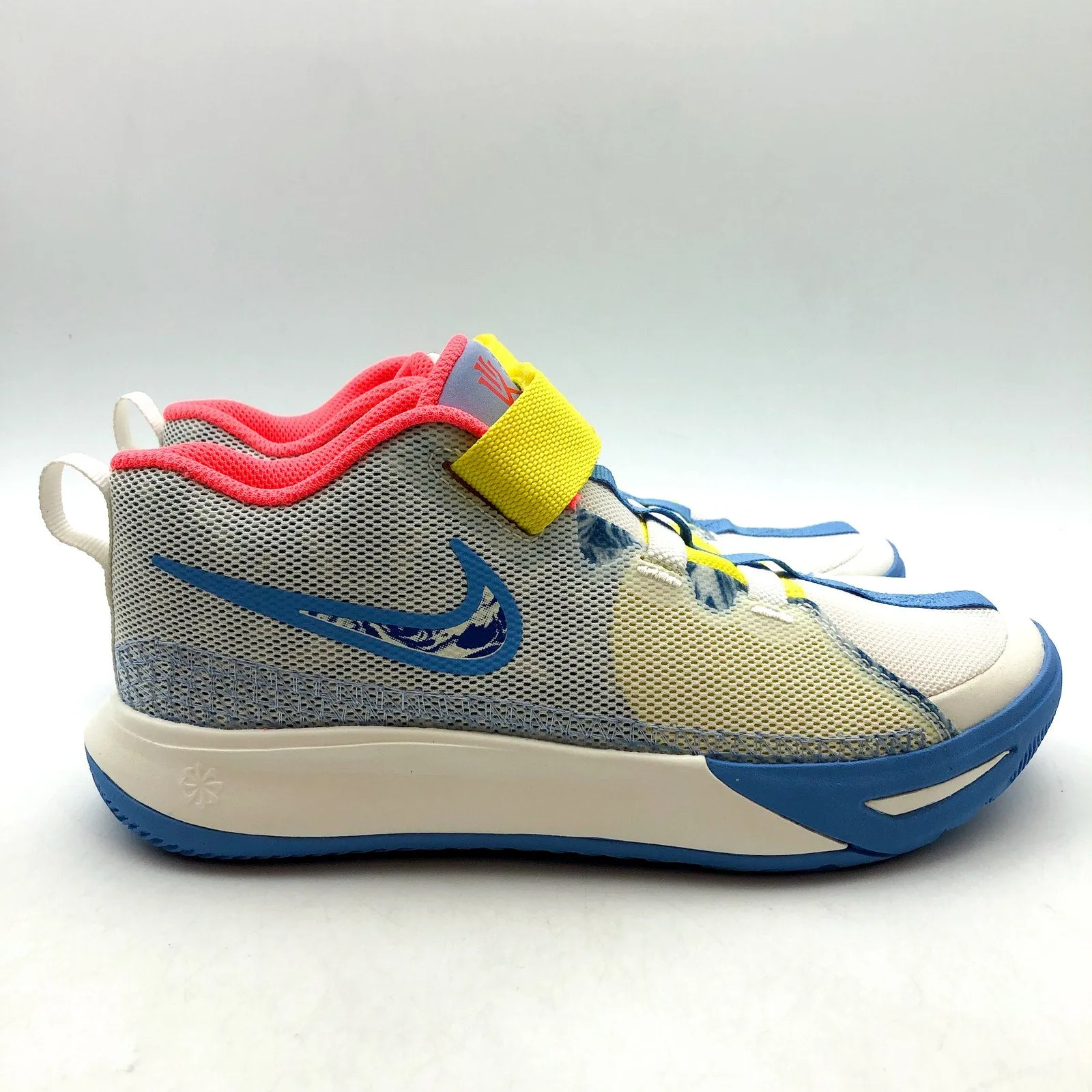 NIKE Girls Kyrie Flytrap 6 Basketball Shoes US 2 EU 33.5 Youth Yellow Blue NIB Best Asics Trail Running Shoe