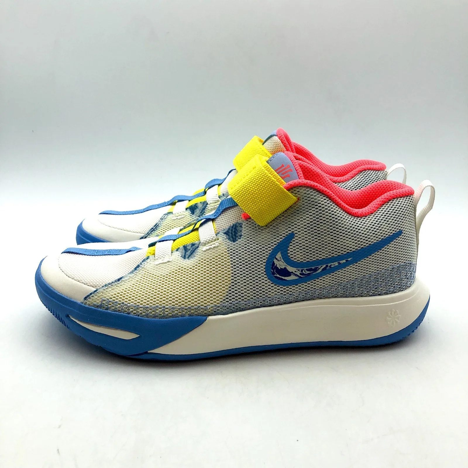 NIKE Girls Kyrie Flytrap 6 Basketball Shoes US 2 EU 33.5 Youth Yellow Blue NIB Asics Gel Quantum 360 Cm Running Shoes