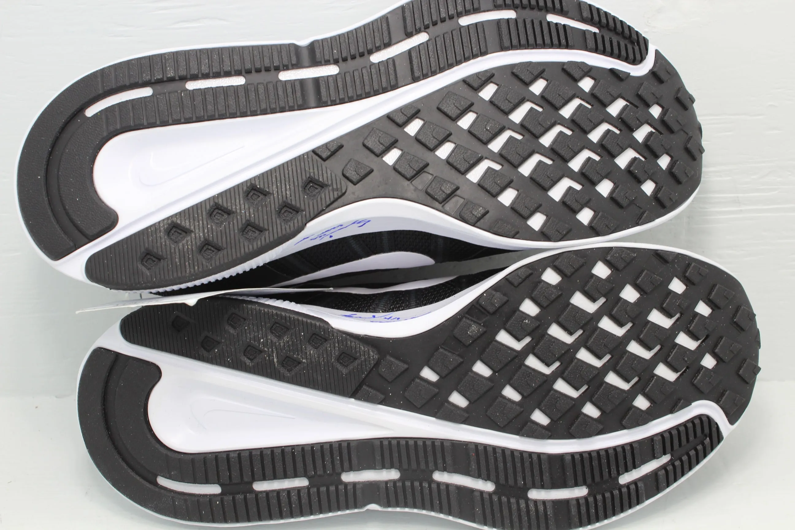 Cyber Monday Deals Asics Running Shoes Nike Run Swift 2 4E Black Sample