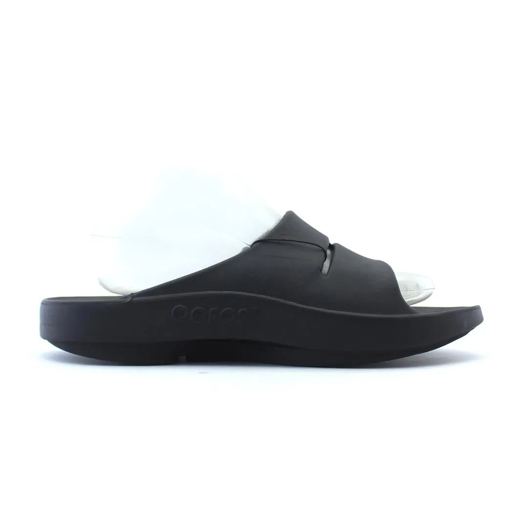 OOFOS OOMEGA OOAHH Tazz Slippers Nearby