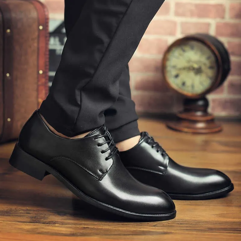 Closed Toe Business Casual Shoes High Quality Genuine Leather Men Dress Shoes Comfortable Casual Formal Business Wedding Dress Shoes