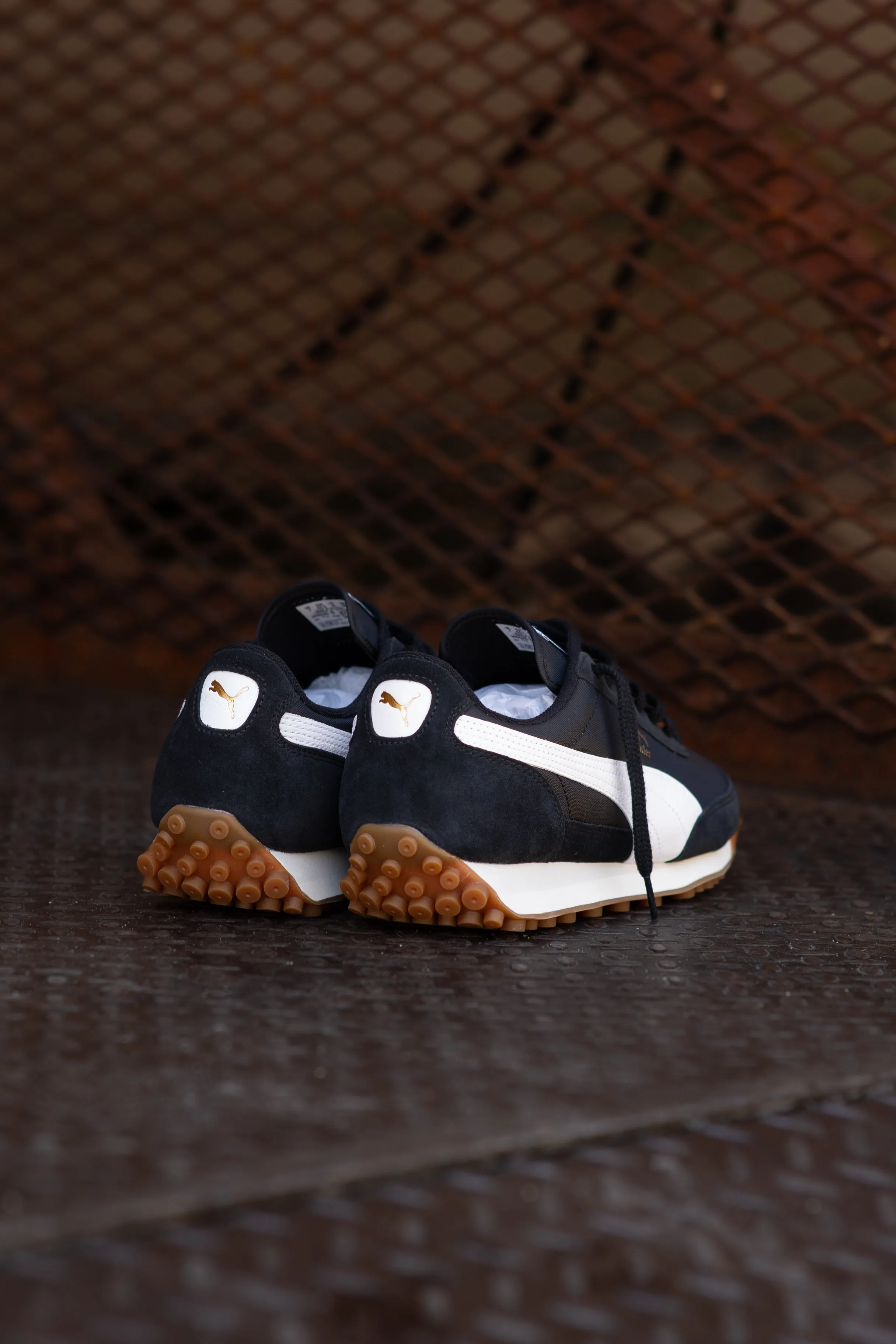 Mens Puma Easy Rider Vintage (Puma Black/Puma White) Vintage Asics Running Shoes