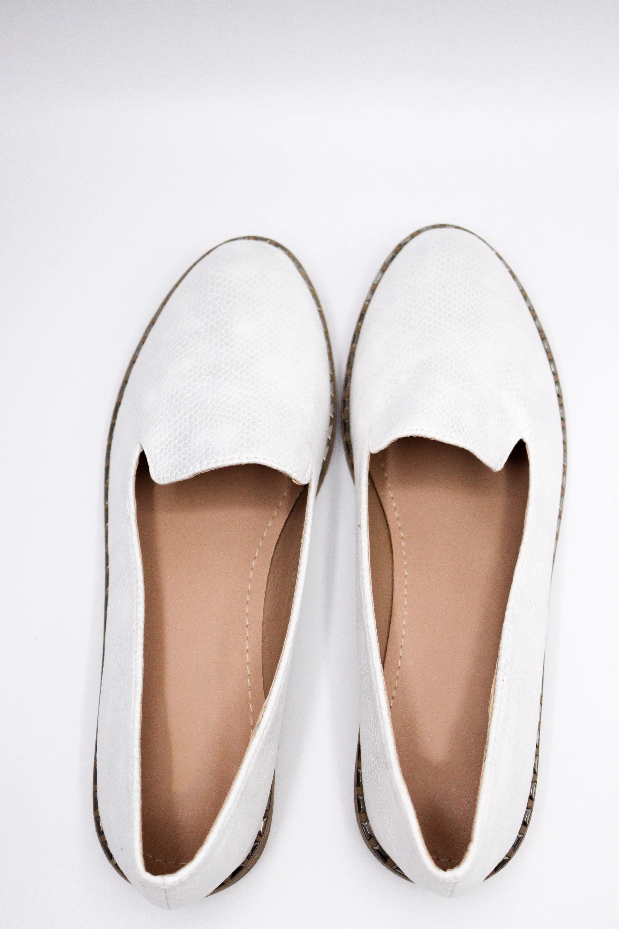 Tory Mock Loafers Shoes (White) Supportive Loafers