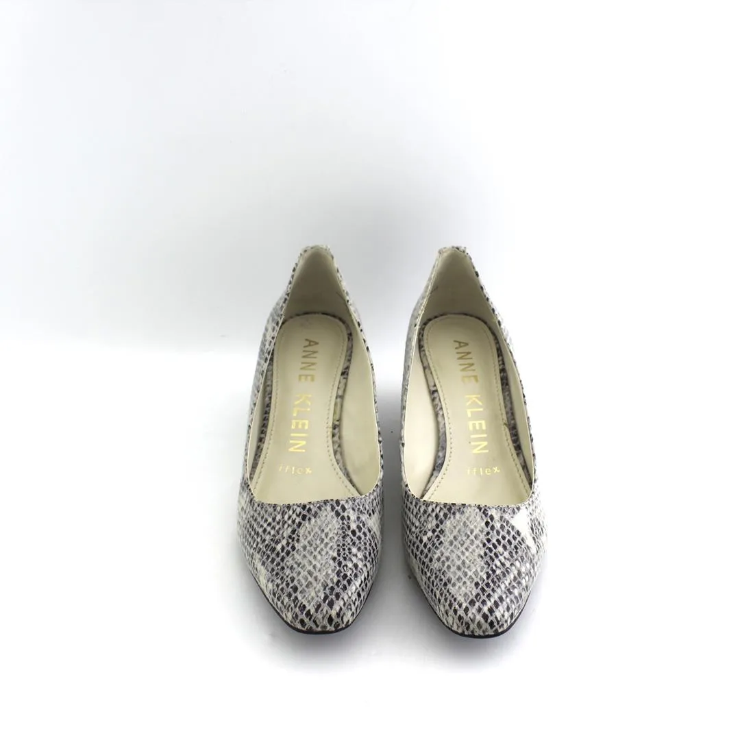 Basset Hound Slippers ANNE KLEIN AKIRELINA