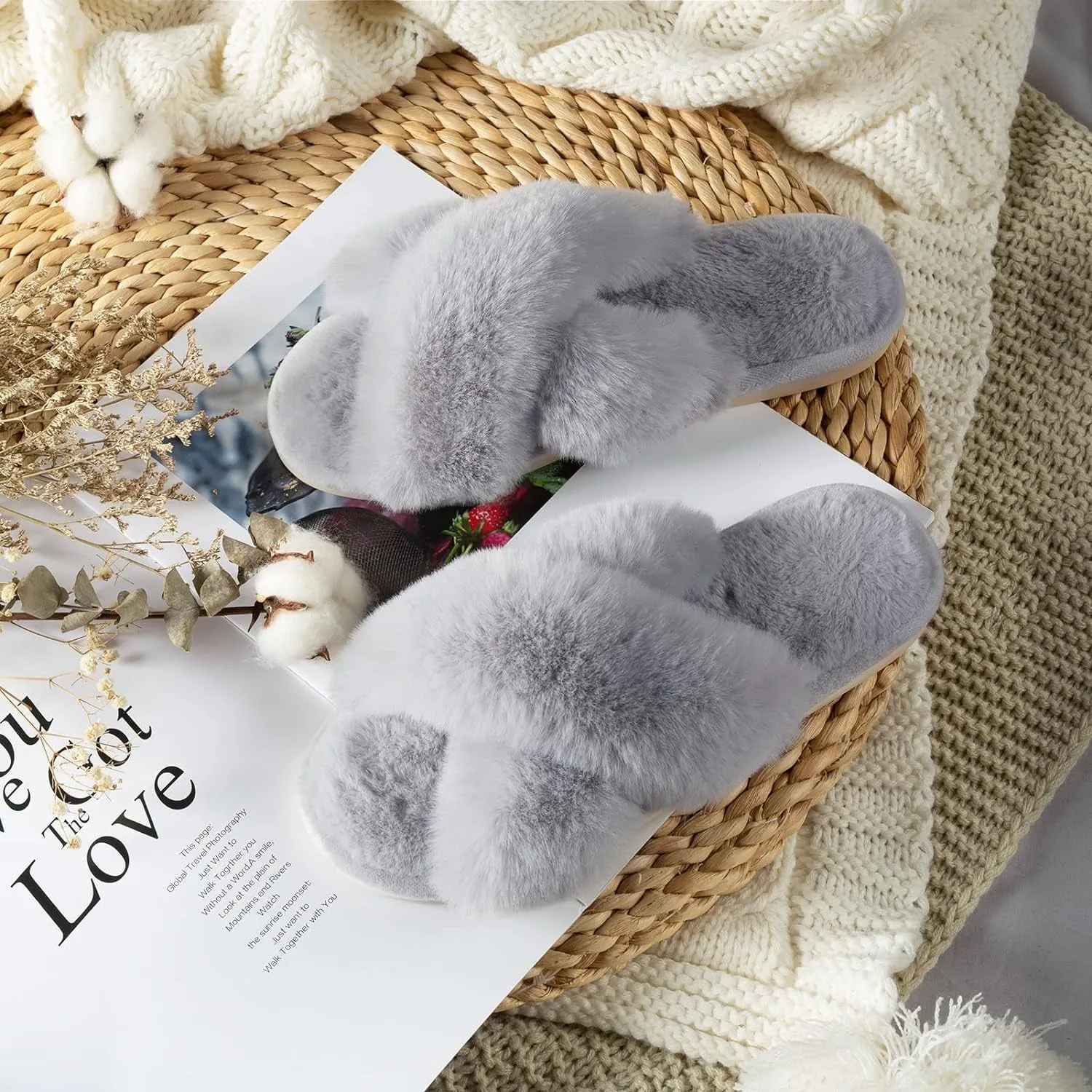 Fuzzy Clog Slippers Women'S Fuzzy Slippers Comfy Cross Band House Shoes Memory Foam Open Toe Indoor Gifts for Ladies