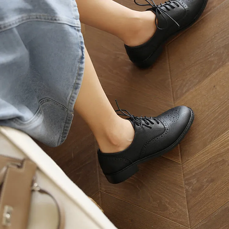 Leather Oxfords Women's Round Toe Carved Lace-Up Flat Oxford Shoes